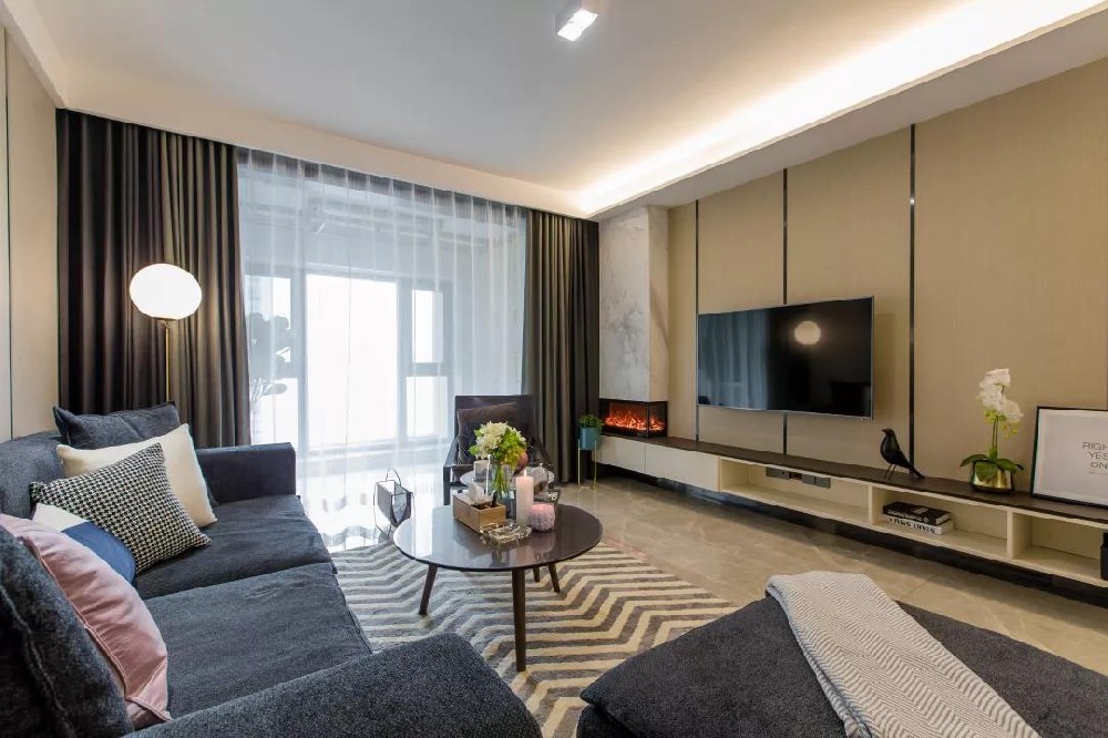 102㎡的輕奢風(fēng)三房，令人喜歡的風(fēng)格，品質(zhì)感十足