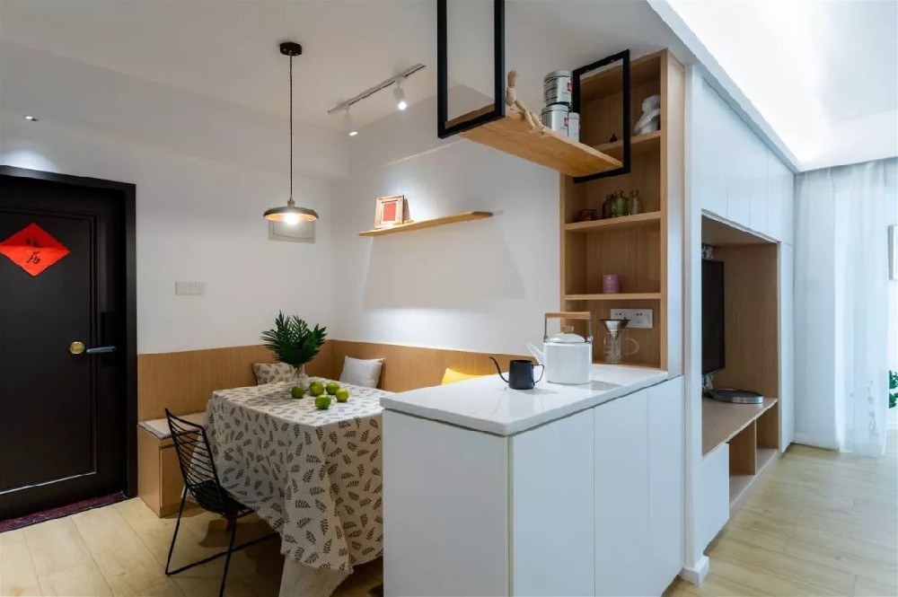 78㎡簡(jiǎn)約原木風(fēng)兩居室，全屋定制收納，電視柜、吧臺、卡座、榻榻米超贊