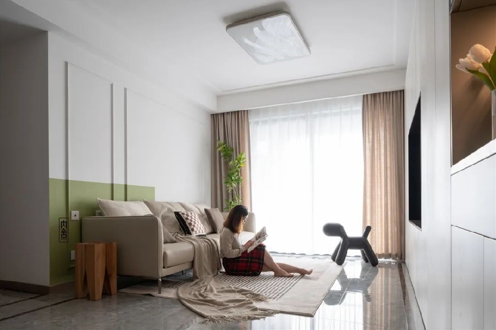 93㎡簡(jiǎn)約風(fēng)住宅，原木與自然色的結合，讓家充滿(mǎn)“春色”