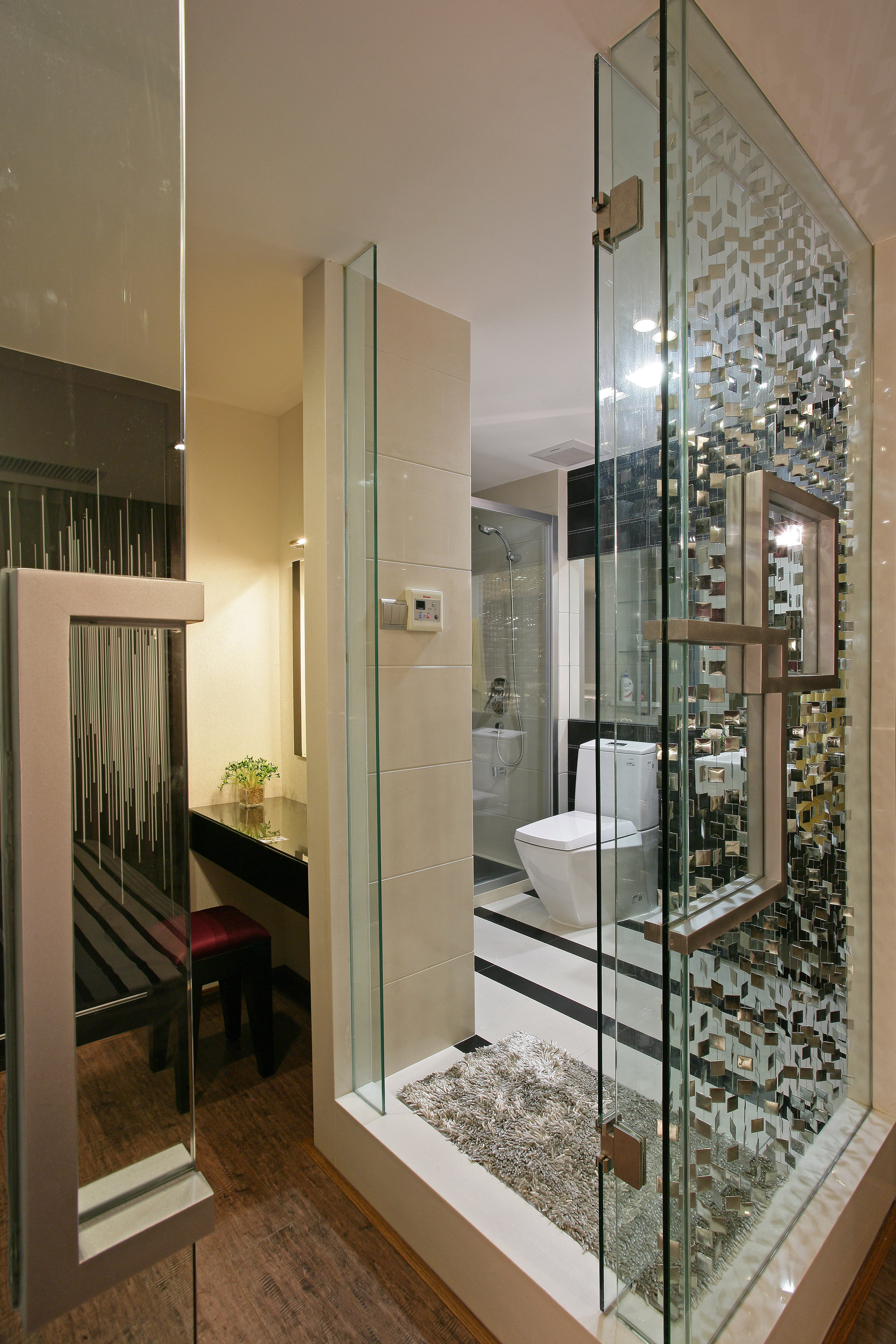 其他風(fēng)格裝修衛生間示意圖