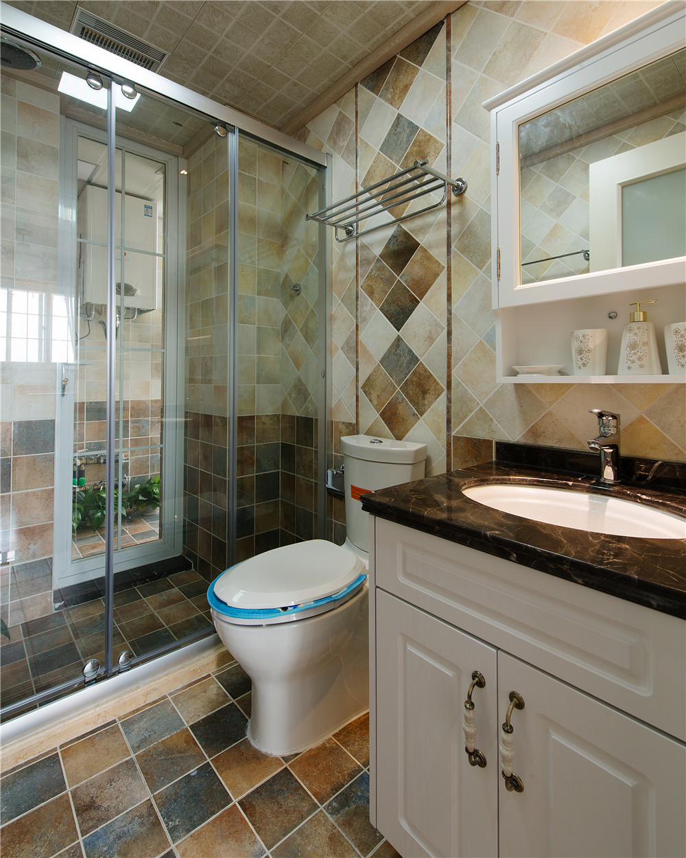 簡(jiǎn)約風(fēng)格裝修衛生間示意圖