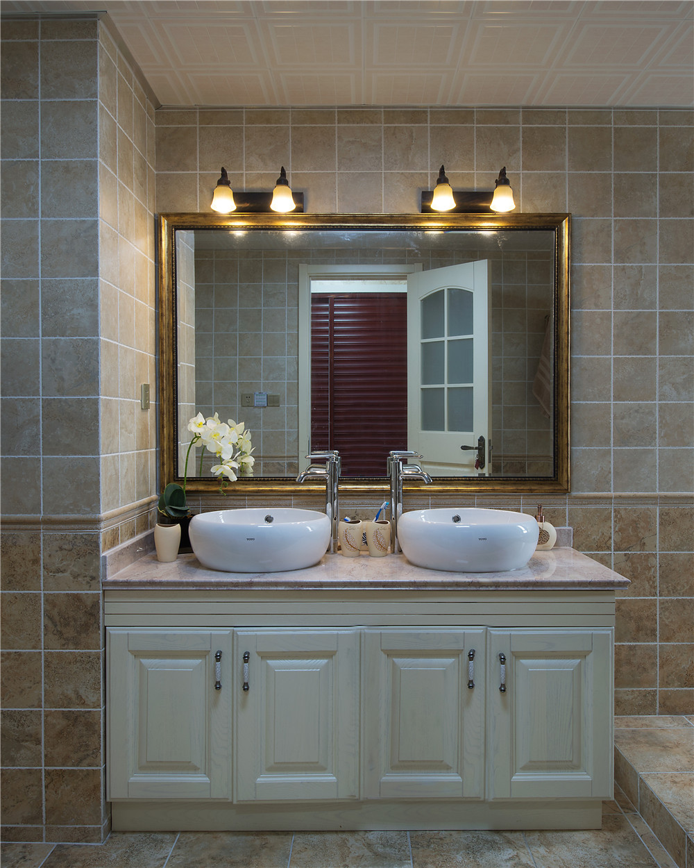 簡(jiǎn)約風(fēng)格裝修衛生間示意圖