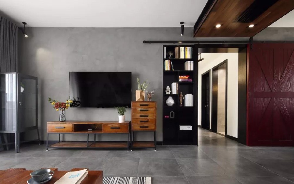 139㎡三居室質(zhì)感工業(yè)風(fēng)，滿(mǎn)滿(mǎn)的復古藝術(shù)范兒