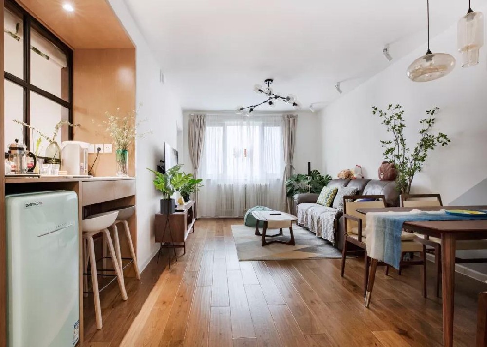 78㎡北歐風(fēng)小戶(hù)型，客廳有個(gè)小吧臺，愜意又舒適