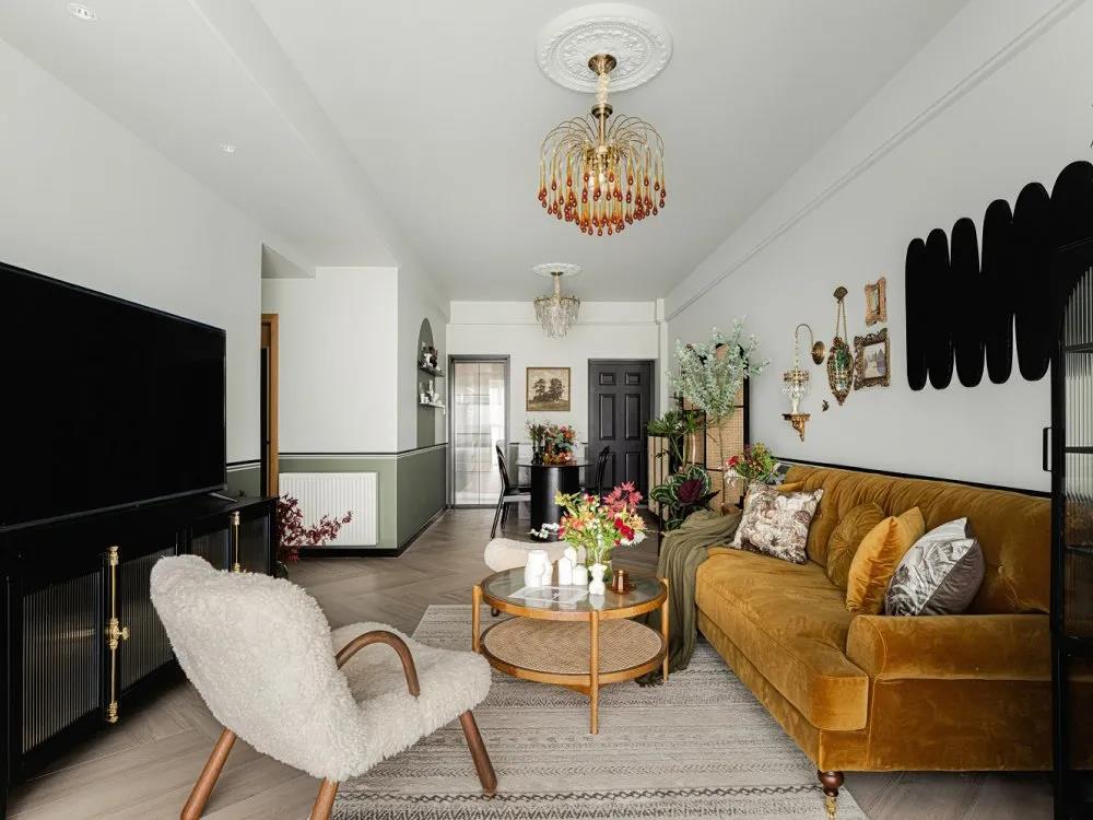 116㎡平庸精裝房驚艷蛻變！異形餐桌完美分割動(dòng)線(xiàn)！