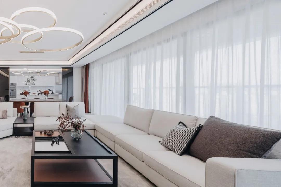 簡(jiǎn)約私宅，綻放寧靜優(yōu)雅的藝術(shù)格調