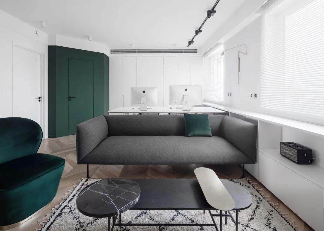 通過(guò)空間改造把這個(gè)55㎡的家實(shí)現了110㎡的功能