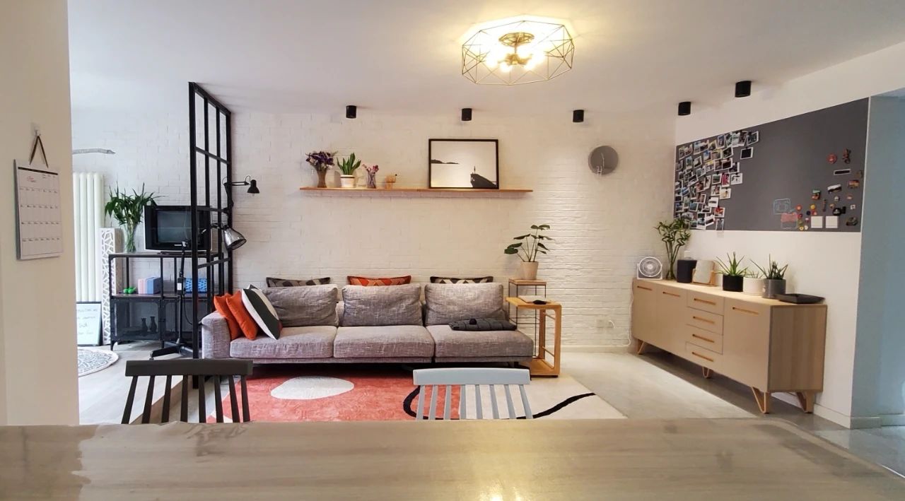 88㎡極簡(jiǎn)工業(yè)風(fēng)，這樣設計才不過(guò)于呆板