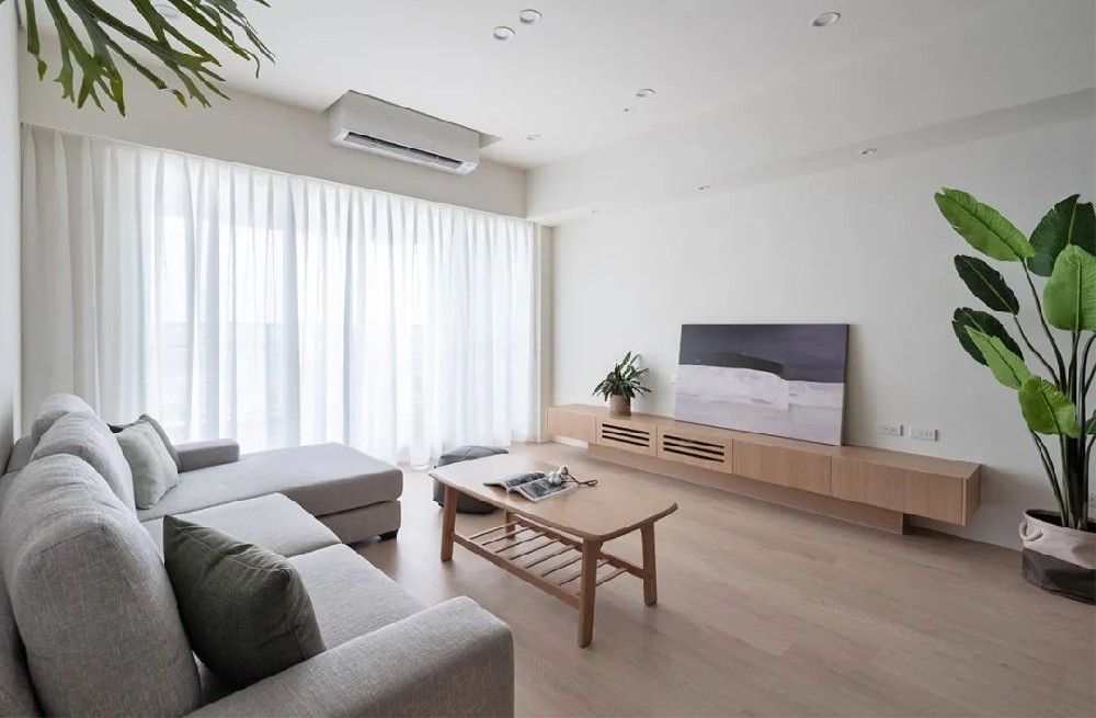 99㎡無(wú)印風(fēng)輕暖宅,極簡(jiǎn)+留白,打造空間高級感